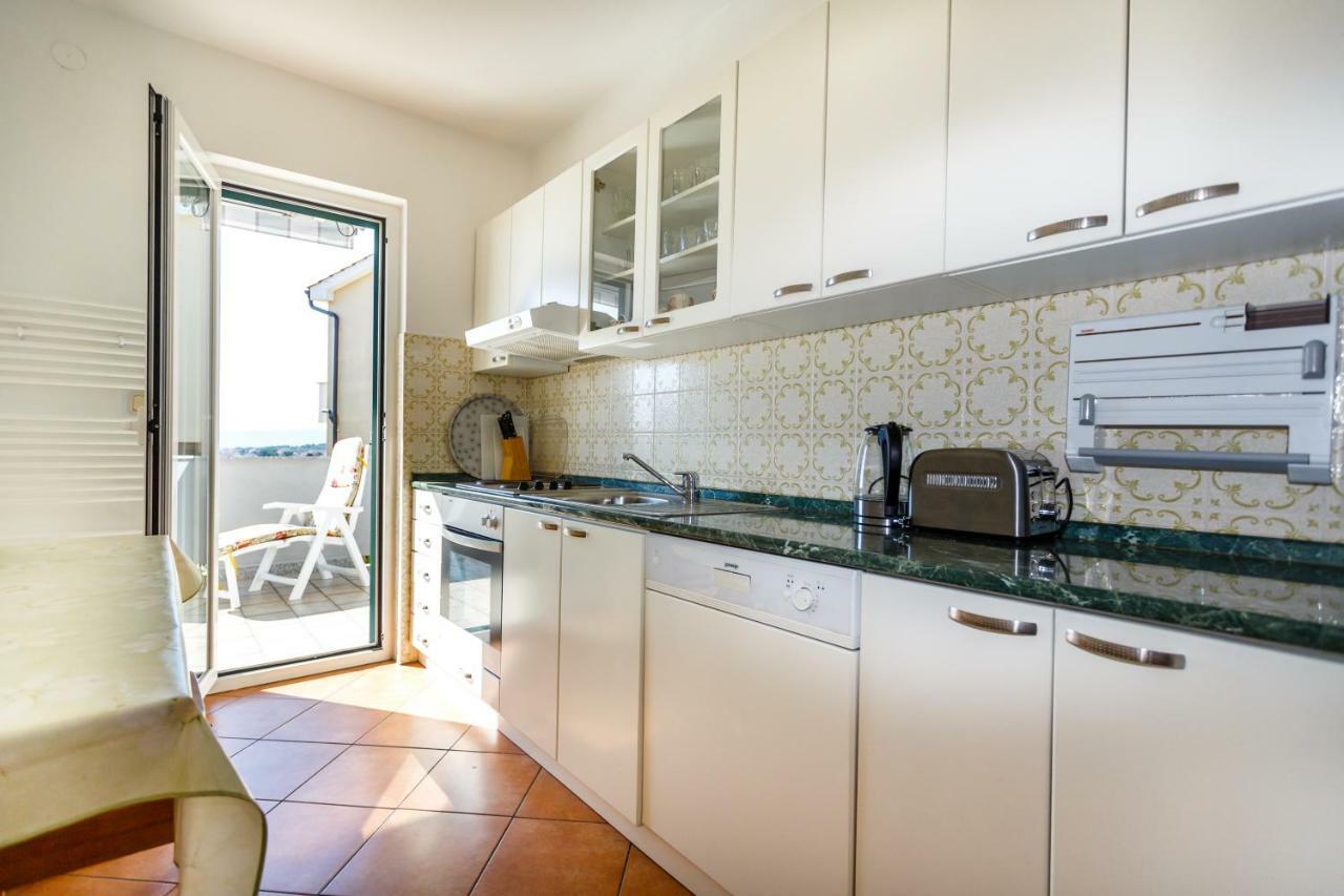 Apartment Anton Krk Town Exterior photo